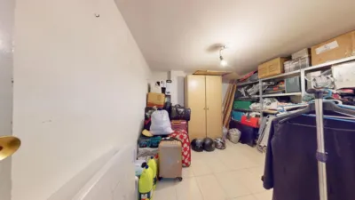 Piso en venta en Calle de la Lagartera, cerca de Calle de Mejorana, Entrevías (Distrito Puente de Vallecas. Madrid Capital) de 380.000 €