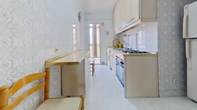Piso en venta en Calle de Enrique Velasco, Numancia (Distrito Puente de Vallecas. Madrid Capital) de 315.000 €