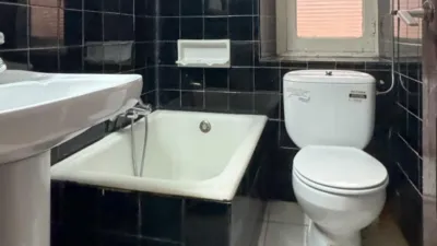 Chalet en venta en Calle de Santa Bárbara, Zegama de 270.000 €