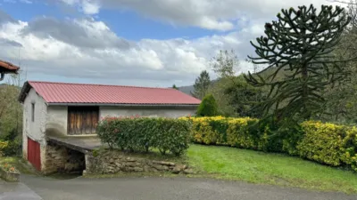 Rustic farm on Barrio Zulaaldea Street photo 25