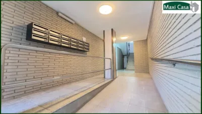Piso en venta en Carrer de Santapau, cerca de Carrer d' Escòcia, Vilapicina-La Torre Llobeta (Distrito Nou Barris. Barcelona Capital) de 289.000 €