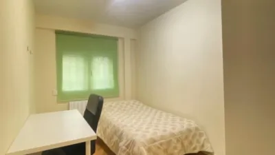 Piso en alquiler en Calle del Taray, Plaza Mayor-San Agustín (Segovia Capital) de 1.600 €<span>/mes</span>