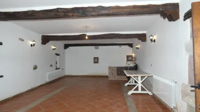 Chalet in Monasterio photo 4