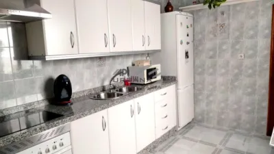 Chalet en venta en Calle Monturque - Más