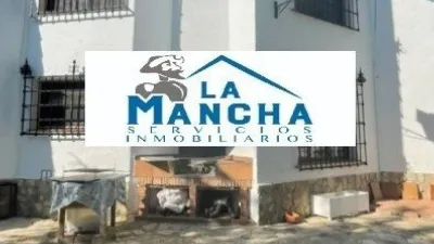 House on Gardenia Street photo 15