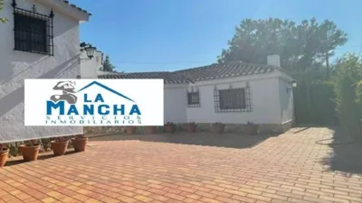 House on Gardenia Street photo 3