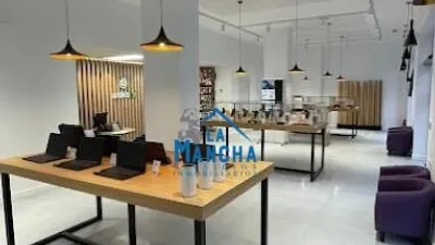 Local comercial en venta en Avenida de Ramón Menéndez Pidal - Vista 5