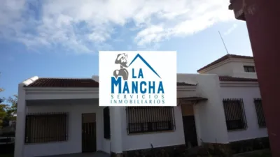 House on Glorieta de La Street photo 6