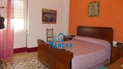 House on Calle de Cristóbal Pérez Pastor photo 13