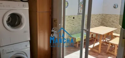 Casa adosada en venta en Avenida de La Mancha - Więcej