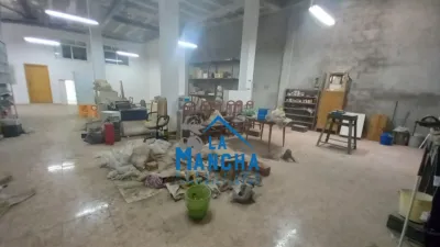 Almacén en venta en El Pilar - Vista 2