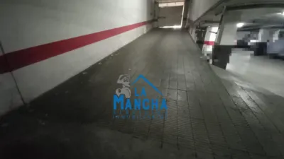 Garaje en venta en Industria - Más
