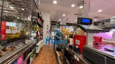Local comercial en venta en Carrefour - Más