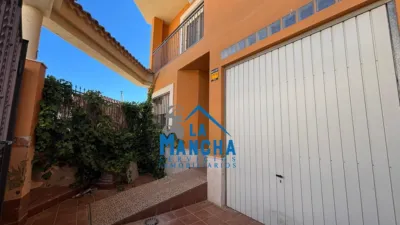 Terraced house on Calle Virgen del Rosario photo 44