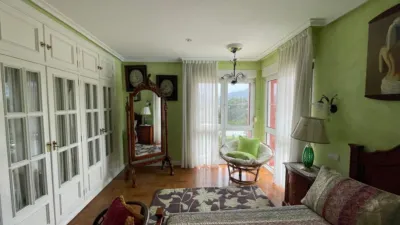 Chalet en alquiler en Calle de La Marruca, Nuevo Roces (Distrito Sur. Gijón) de 4.200 €<span>/mes</span>