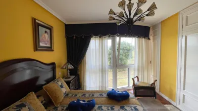 Chalet en alquiler en Calle de La Marruca, Nuevo Roces (Distrito Sur. Gijón) de 4.200 €<span>/mes</span>