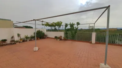 House in the Centre photo 2