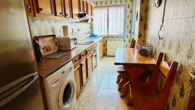 Piso en alquiler en Calle de Acibelas, Circular-Vadillos (Valladolid Capital) de 890 €<span>/mes</span>