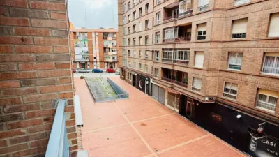 Piso en alquiler en Calle de Acibelas, Circular-Vadillos (Valladolid Capital) de 890 €<span>/mes</span>