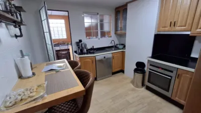 Apartment on Rosalía de Castro Street photo 13