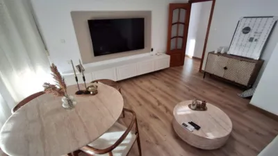 Apartment on Rosalía de Castro Street photo 2