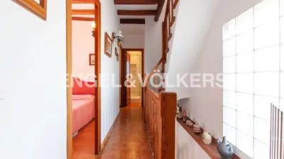 Chalet on Carrer de Carles Gerhard photo 22