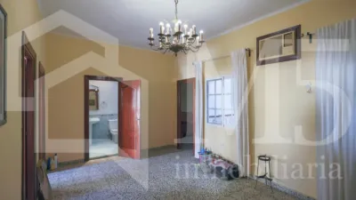 Chalet en venta en Vélez-Málaga, Núcleo Urbano (Vélez-Málaga) de 335.900 €