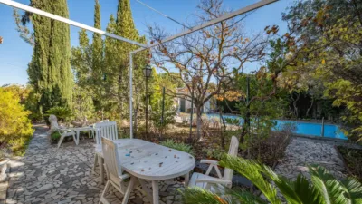Chalet en venta en Avenida del Suspiro del Moro, 85, Villa de Otura de 325.000 €