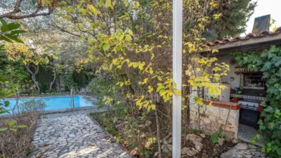 Chalet en venta en Avenida del Suspiro del Moro, 85, Villa de Otura de 325.000 €