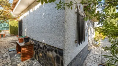 Chalet en venta en Avenida del Suspiro del Moro, 85, Villa de Otura de 325.000 €