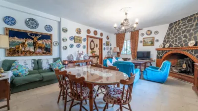 Chalet en venta en Avenida del Suspiro del Moro, 85, Villa de Otura de 325.000 €