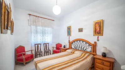 Chalet en venta en Avenida del Suspiro del Moro, 85, Villa de Otura de 325.000 €