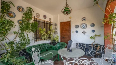 Chalet en venta en Avenida del Suspiro del Moro, 85, Villa de Otura de 325.000 €