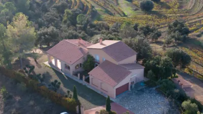 Rustic finca in Catalonia photo 11