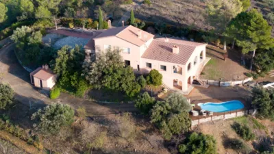 Rustic finca in Catalonia photo 13