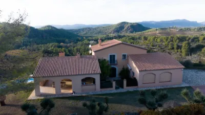 Rustic finca in Catalonia photo 22