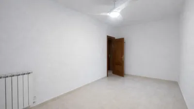 Piso en venta en Calle de la Cruz del Sur, 4, Pajaritos-Plaza de Toros (Distrito Beiro. Granada Capital) de 239.000 €