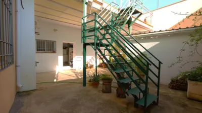Terraced house on Camino Real Street photo 9