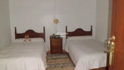 House in 3rd Line photo 12