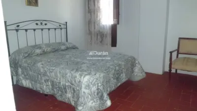 House in 3rd Line photo 9