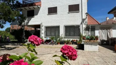 Chalet on Calle del Pardo, Santallana photo 10