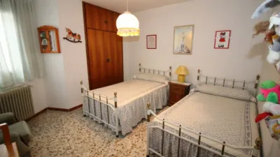 Chalet en venta en Calle del Horno, Número 7, Arenas de San Pedro de 159.900 €