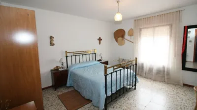 Chalet en venta en Calle del Horno, Número 7, Arenas de San Pedro de 159.900 €