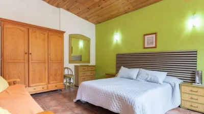 Chalet on Calle de las Águilas photo 24