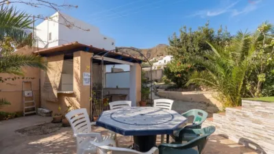 Chalet on Calle de las Águilas photo 35