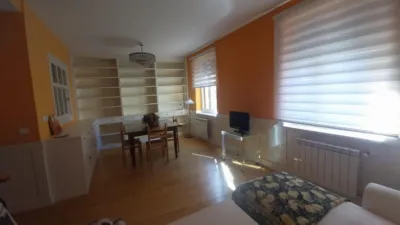 Apartamento en alquiler en Calle de Tudela, Circular-Vadillos (Valladolid Capital) de 700 €<span>/mes</span>