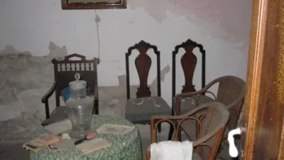 House in the Center photo 16