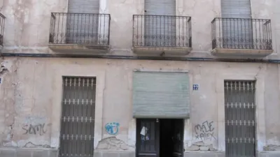 House in the Center photo 2