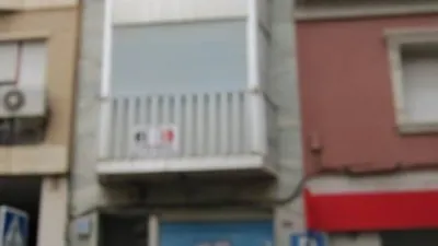 House in the Center photo 2