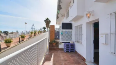 Top-floor apartment in Carihuela photo 10